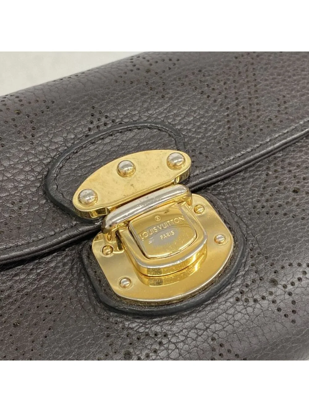 Louis Vuitton Trifold Wallet Mahina Portefeuille Amelia Chocolat